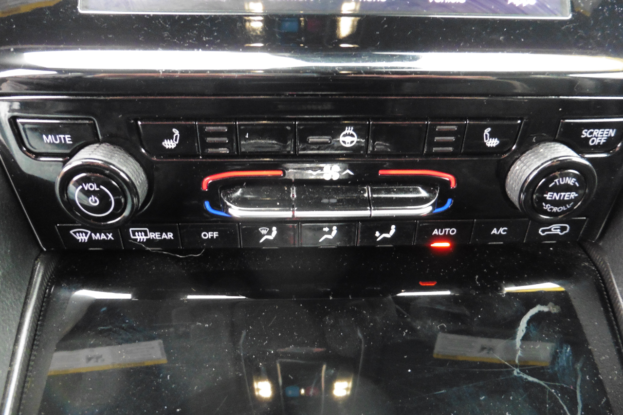 Jeep Grand Cherokee L Laredo 4D SUV 4WD 2024