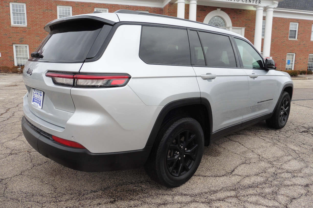 Jeep Grand Cherokee L Laredo 4D SUV 4WD 2024