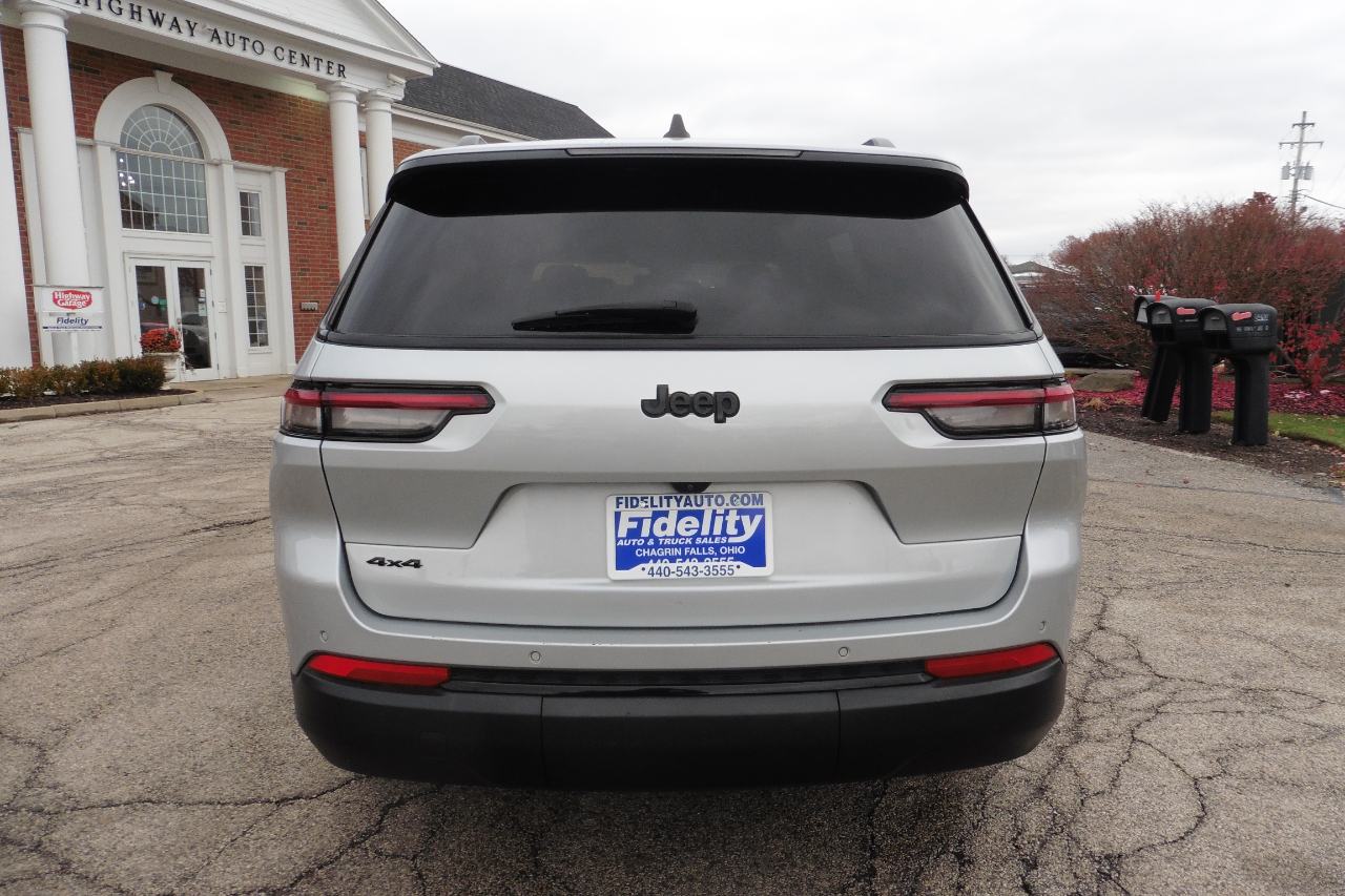 Jeep Grand Cherokee L Laredo 4D SUV 4WD 2024