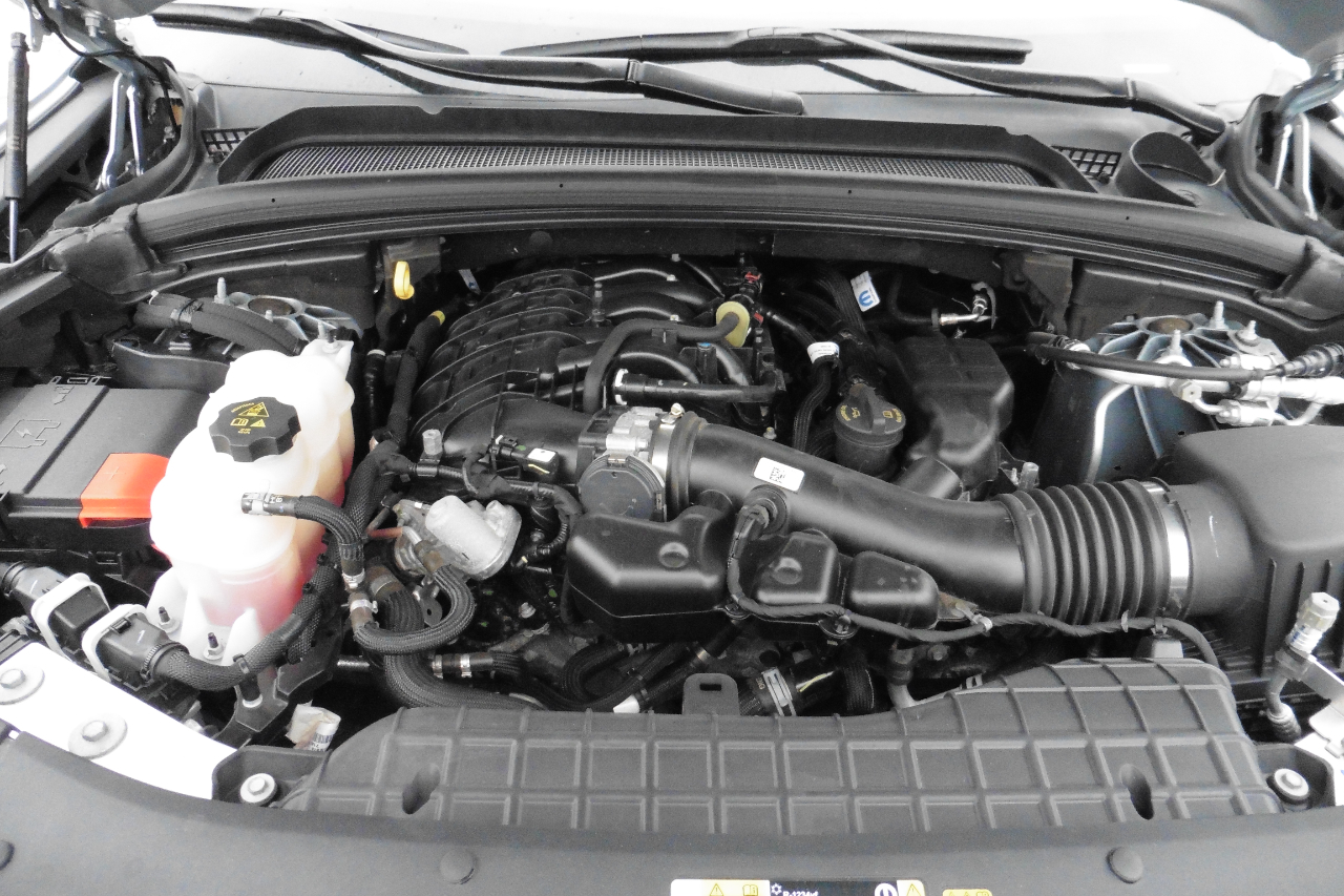 Jeep Grand Cherokee L Laredo 4D SUV 4WD 2024