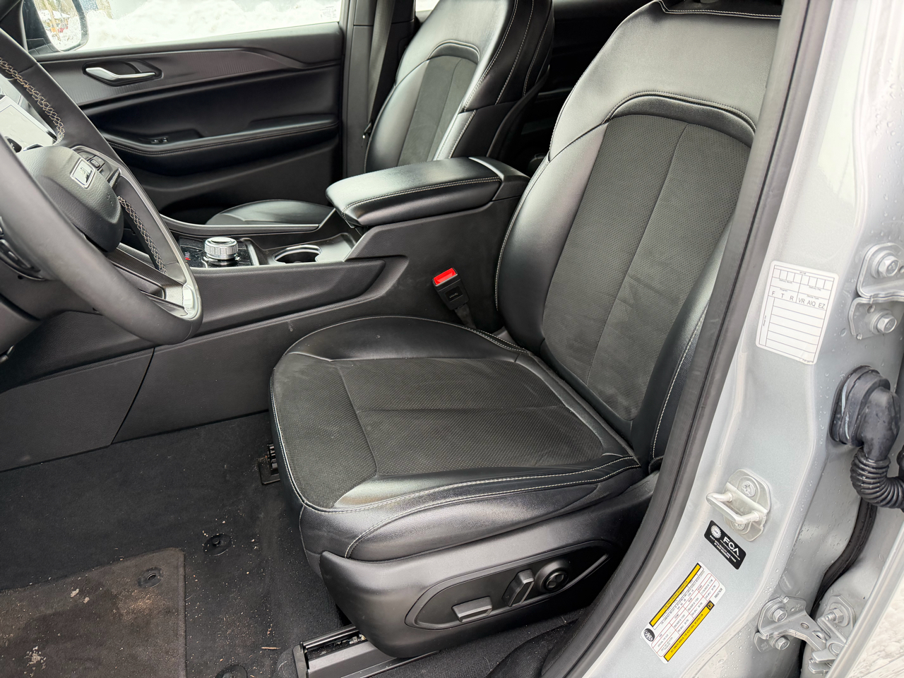 Jeep Grand Cherokee L Laredo 4D SUV 4WD 2024