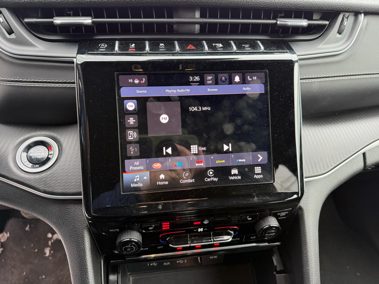 Jeep Grand Cherokee L Laredo 4D SUV 4WD 2024