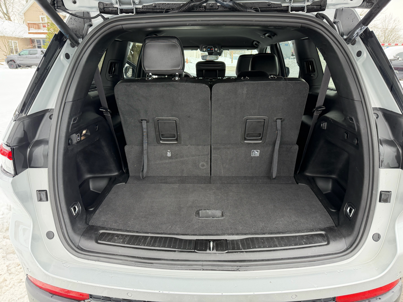 Jeep Grand Cherokee L Laredo 4D SUV 4WD 2024