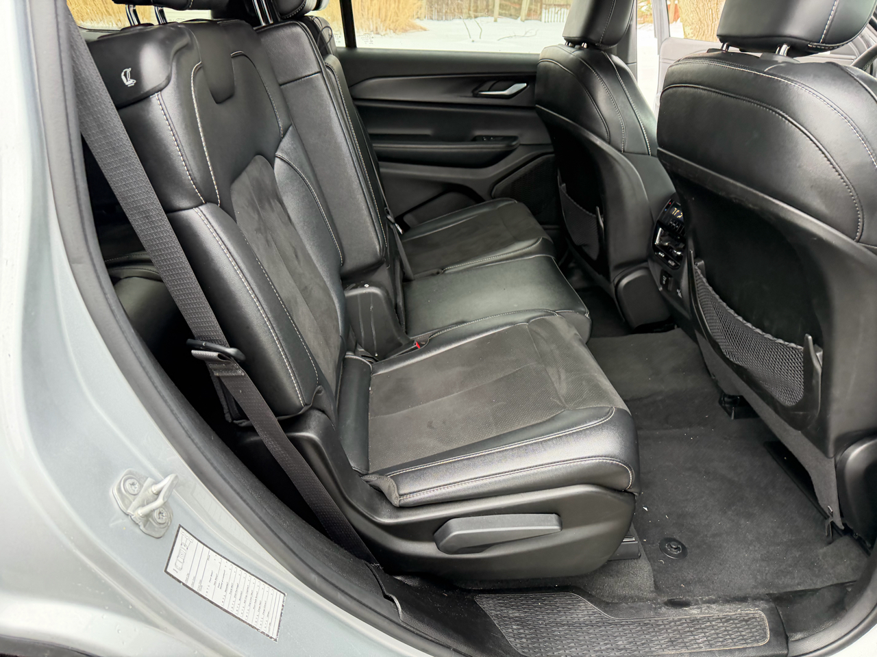 Jeep Grand Cherokee L Laredo 4D SUV 4WD 2024