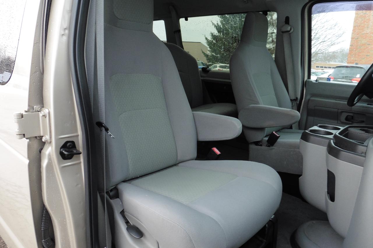 Ford Econoline  2012