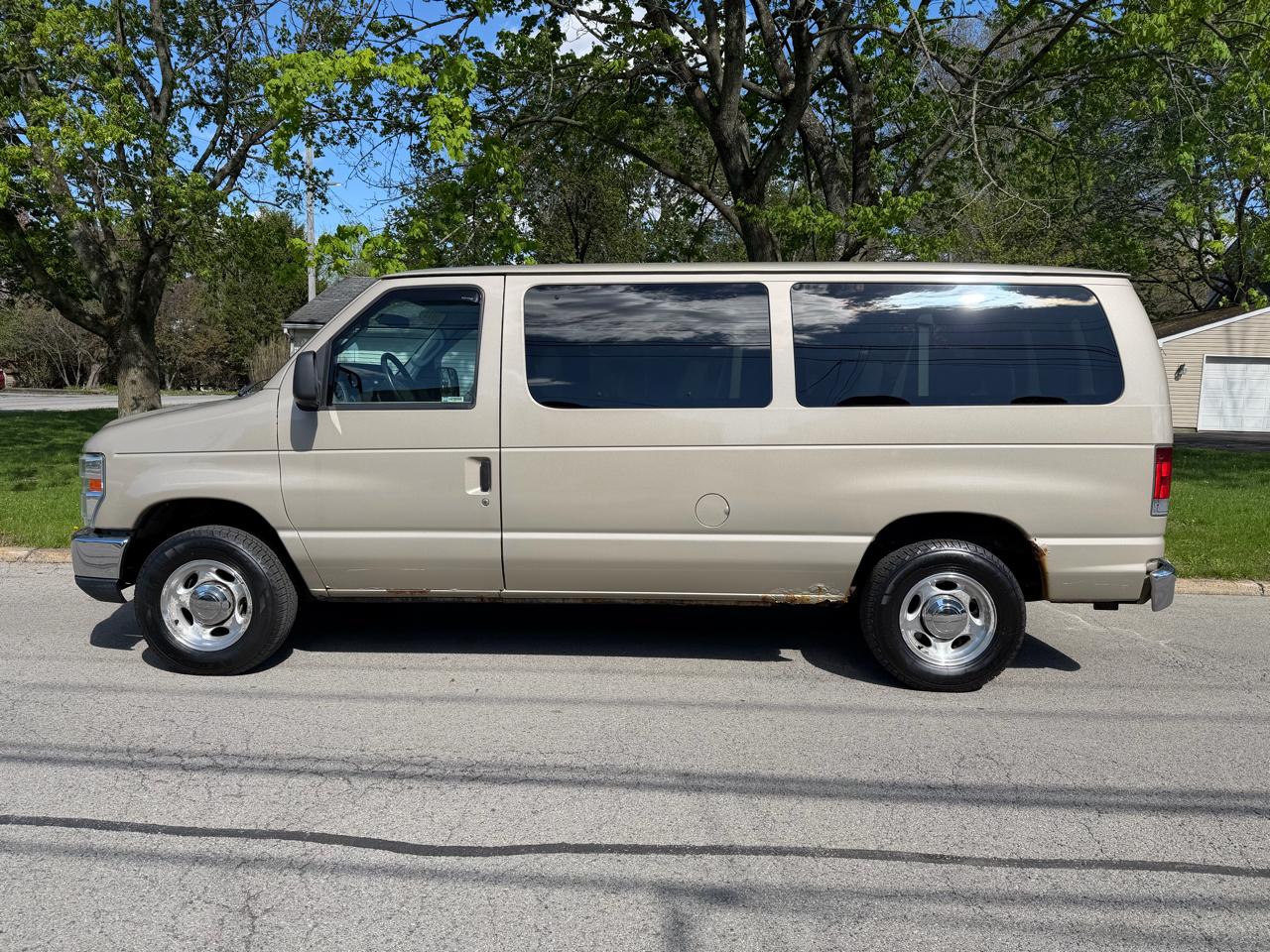 Ford Econoline  2012