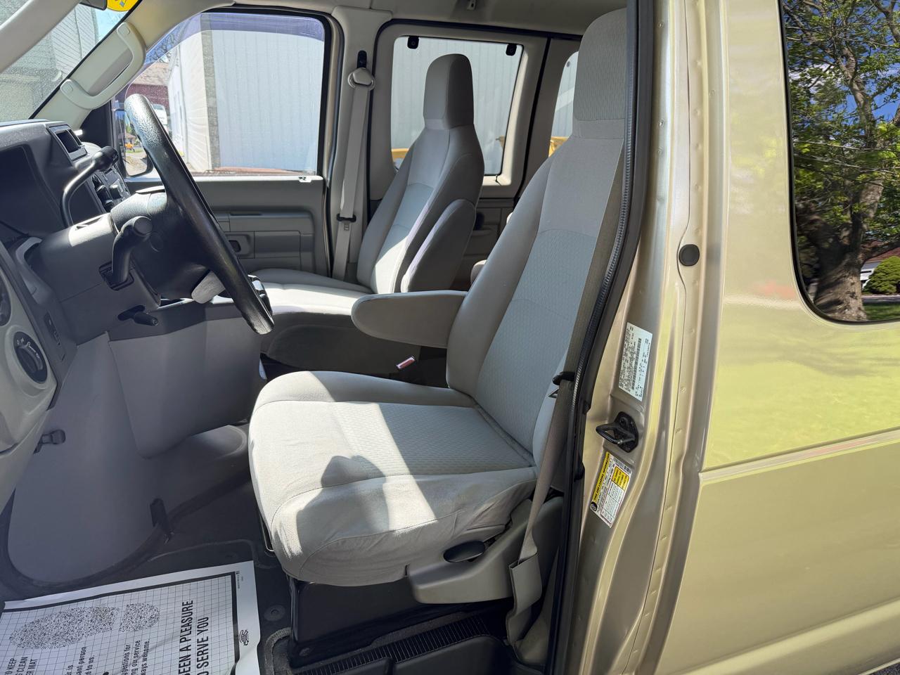 Ford Econoline  2012