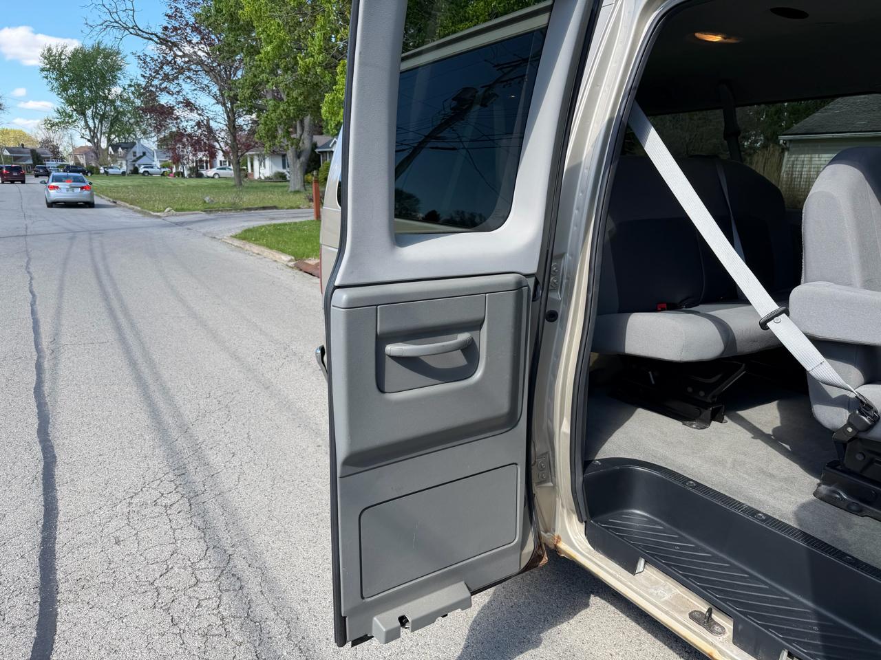 Ford Econoline  2012