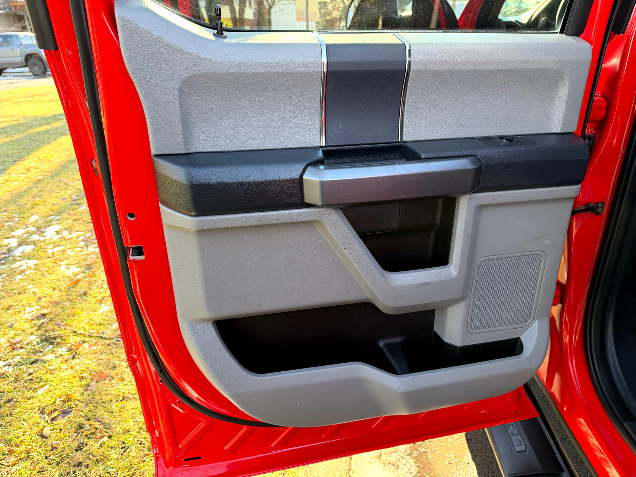 Ford Super Duty F-350 SRW 4WD Crew Cab 172" XLT 2022