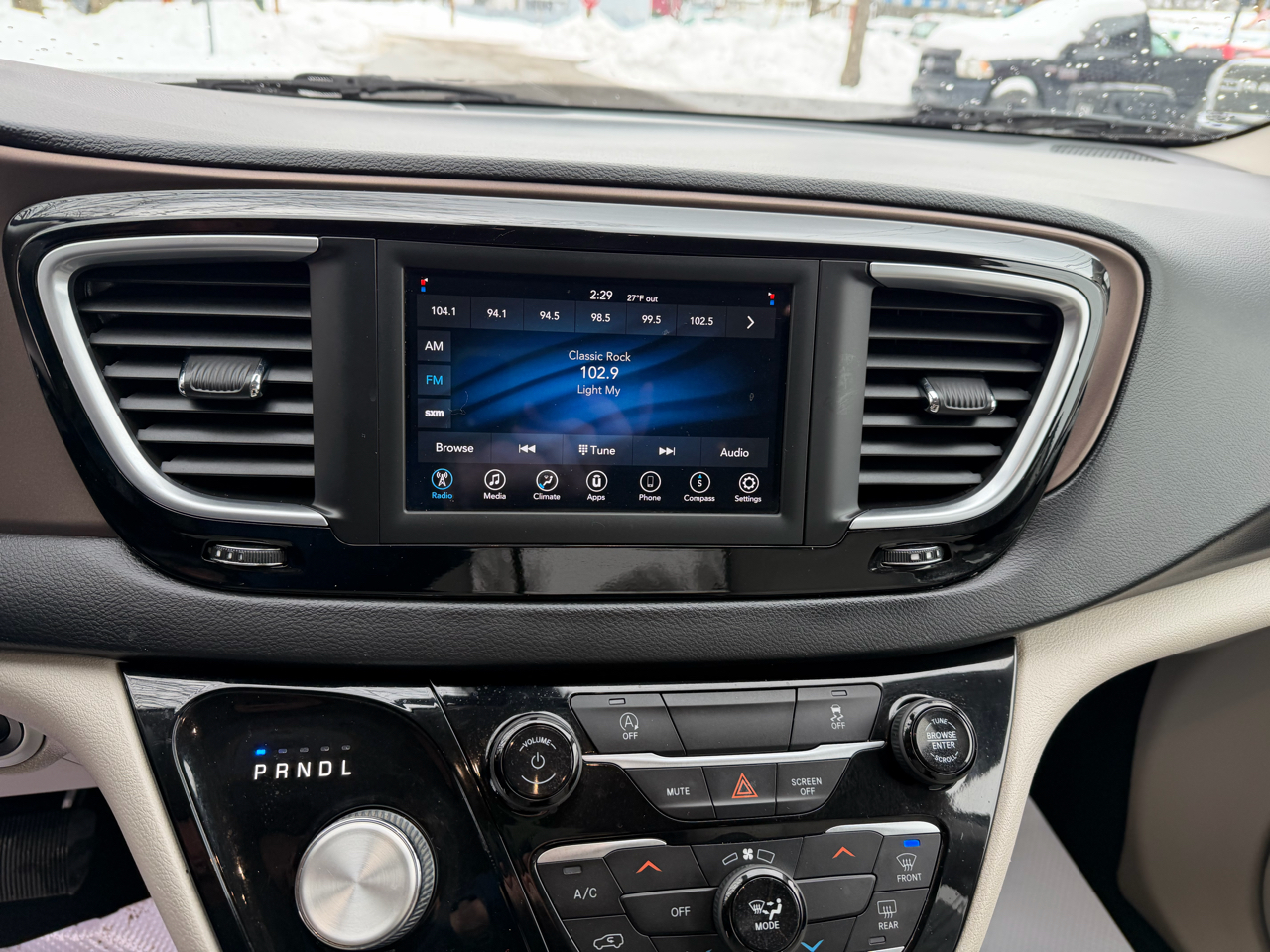 Chrysler Voyager LXI FWD 2021