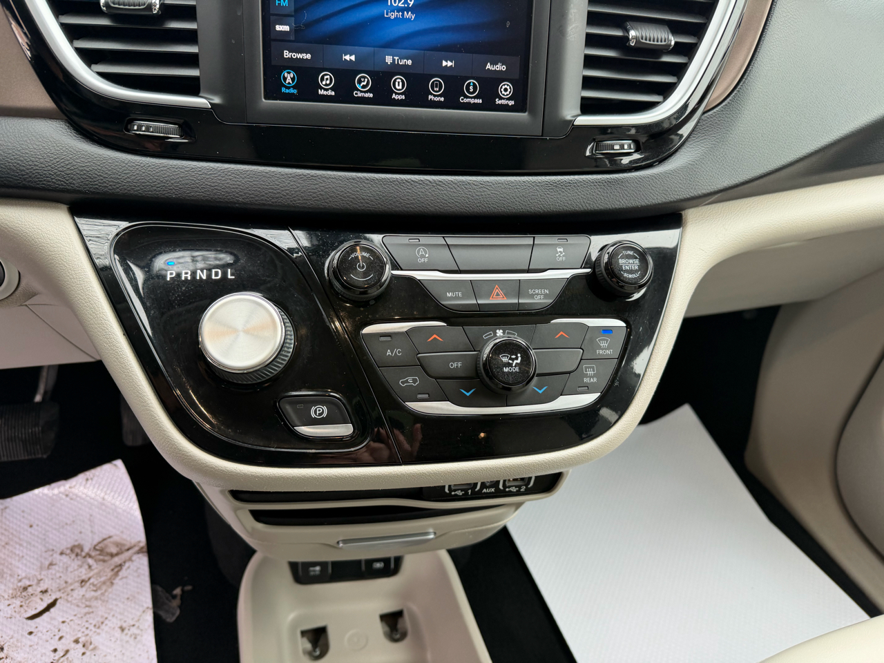 Chrysler Voyager LXI FWD 2021