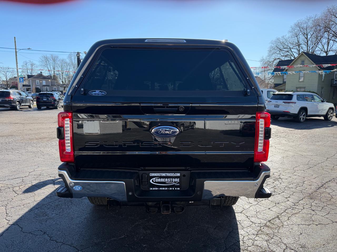 Ford F-350 SD Lariat Crew Cab Short Bed 4WD 2023