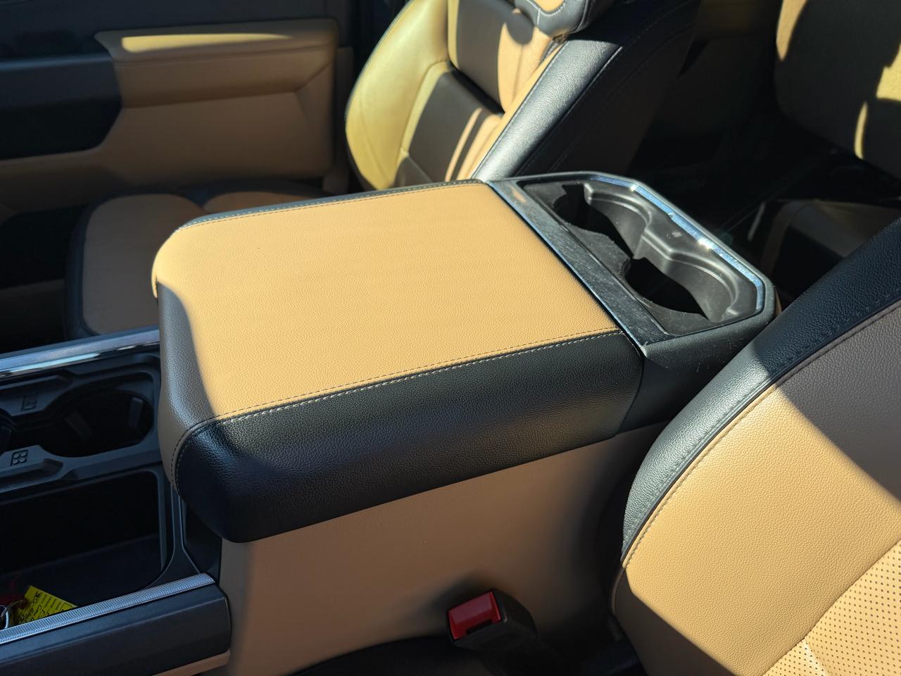 Ford F-350 SD Lariat Crew Cab Short Bed 4WD 2023