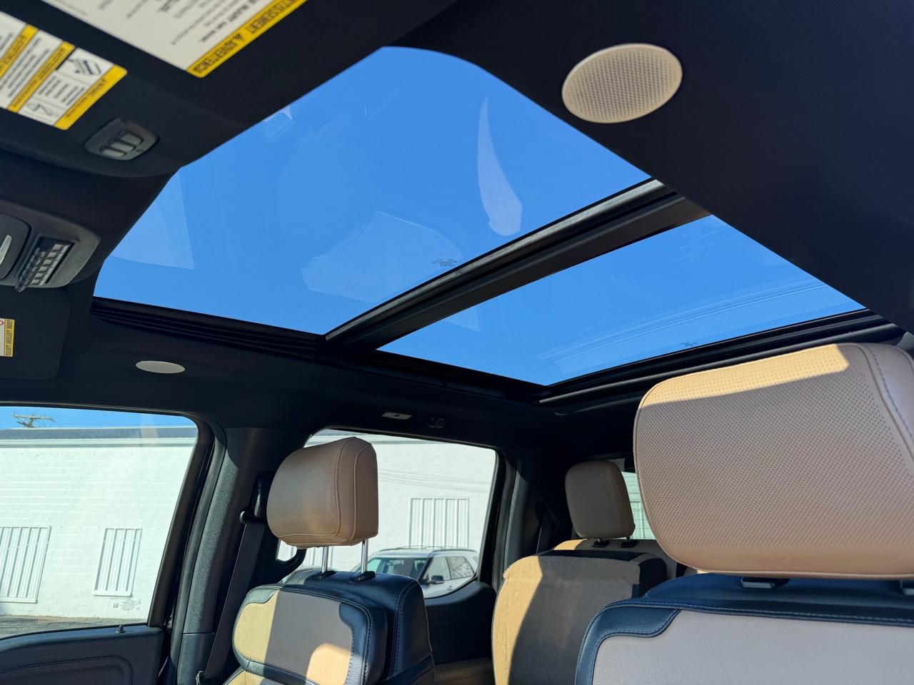 Ford F-350 SD Lariat Crew Cab Short Bed 4WD 2023