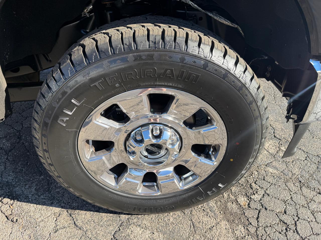 Ford F-350 SD Lariat Crew Cab Short Bed 4WD 2023