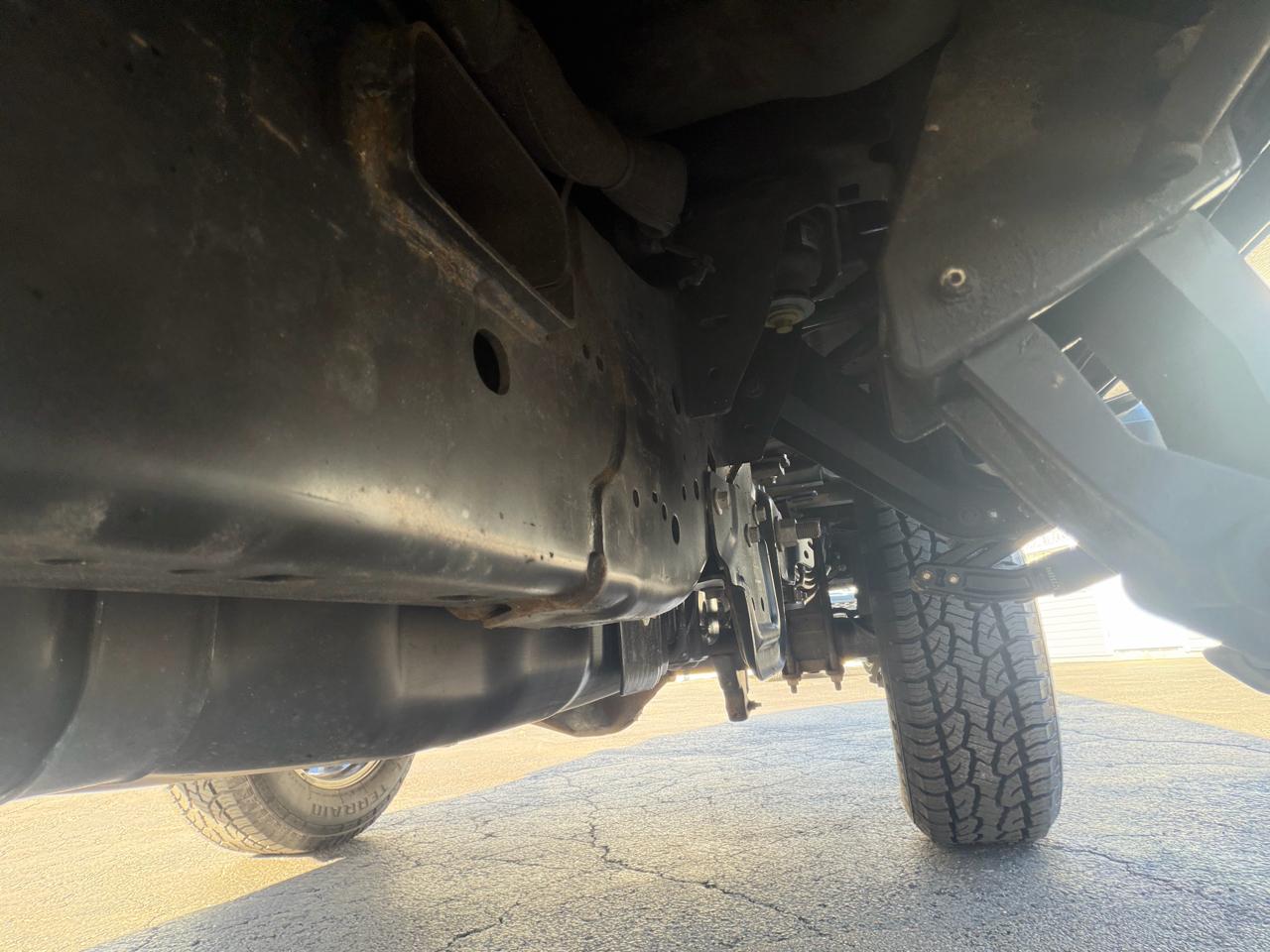 Ford F-350 SD Lariat Crew Cab Short Bed 4WD 2023