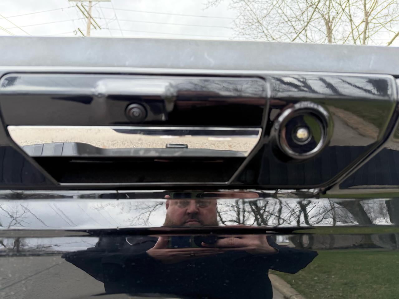 Ford F-350 SD Lariat Crew Cab Short Bed 4WD 2023