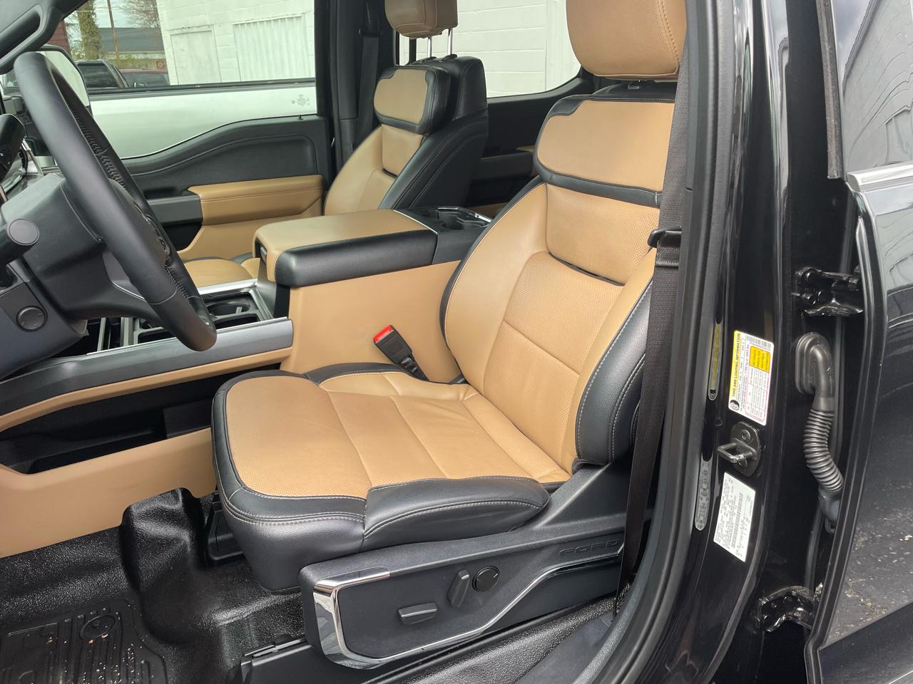 Ford F-350 SD Lariat Crew Cab Short Bed 4WD 2023