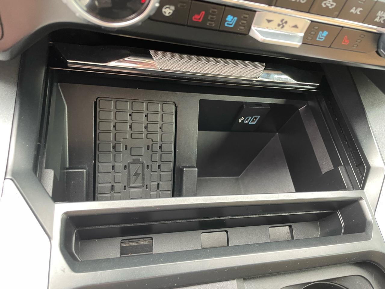 Ford F-350 SD Lariat Crew Cab Short Bed 4WD 2023