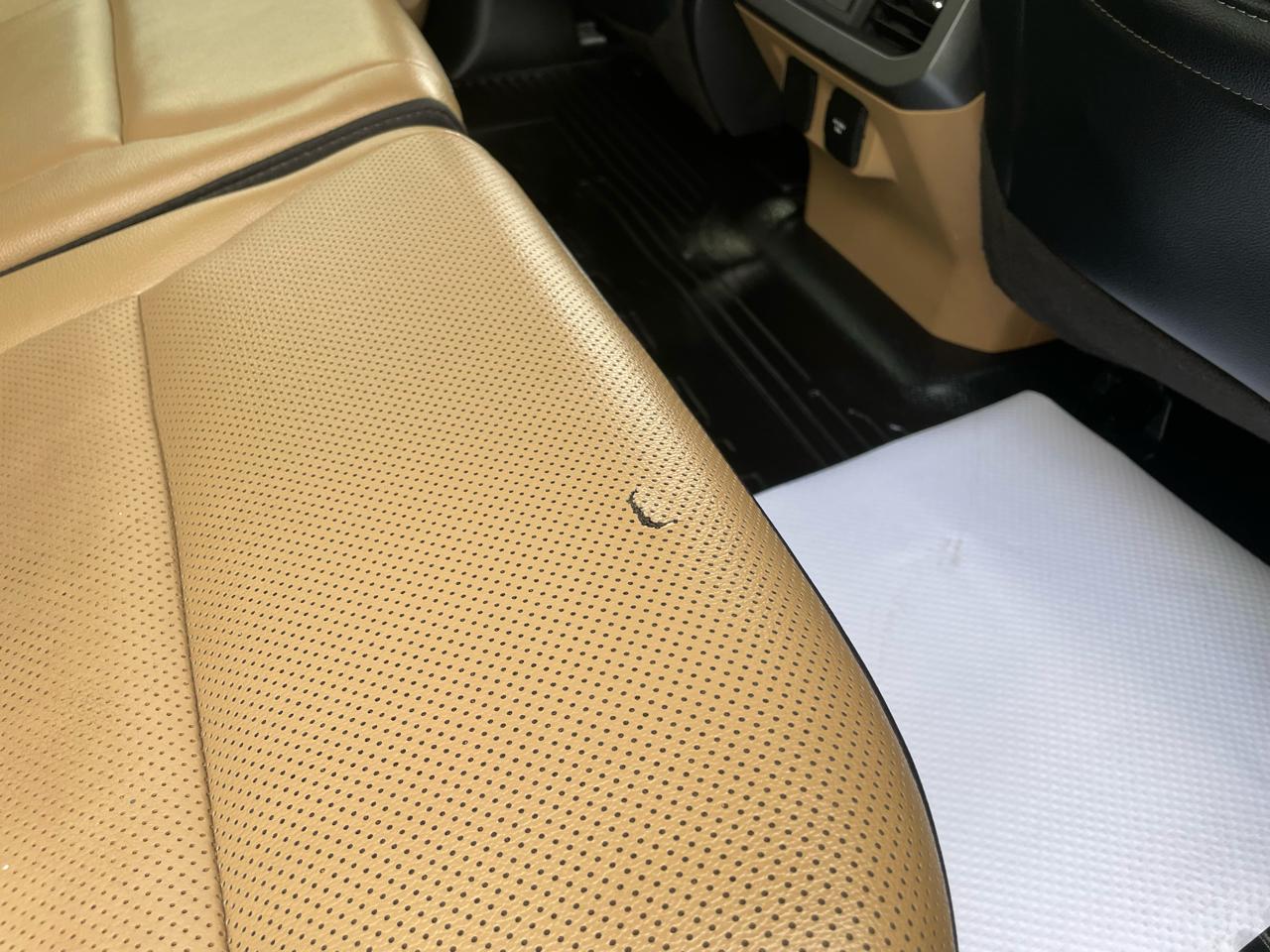 Ford F-350 SD Lariat Crew Cab Short Bed 4WD 2023