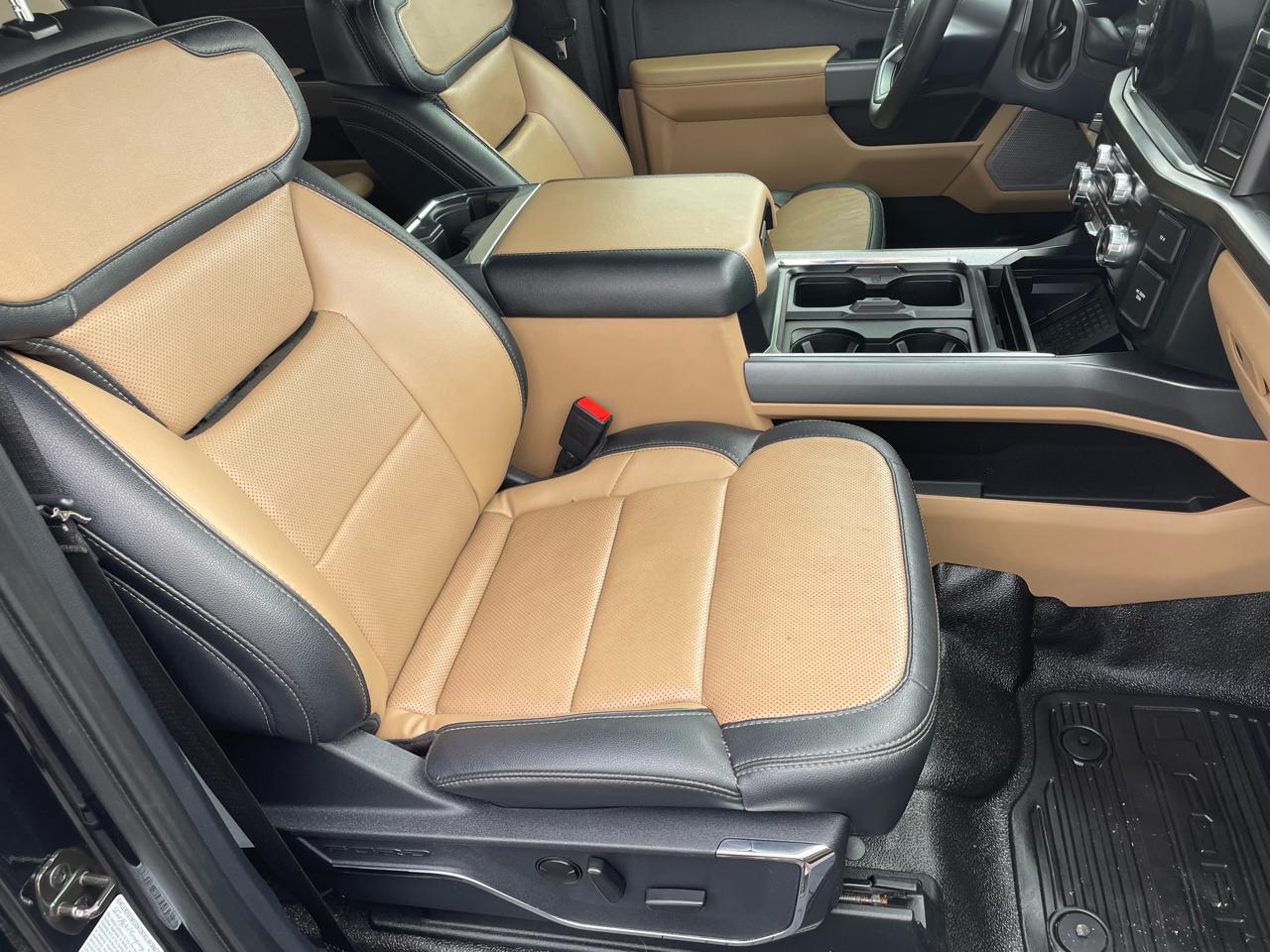 Ford F-350 SD Lariat Crew Cab Short Bed 4WD 2023