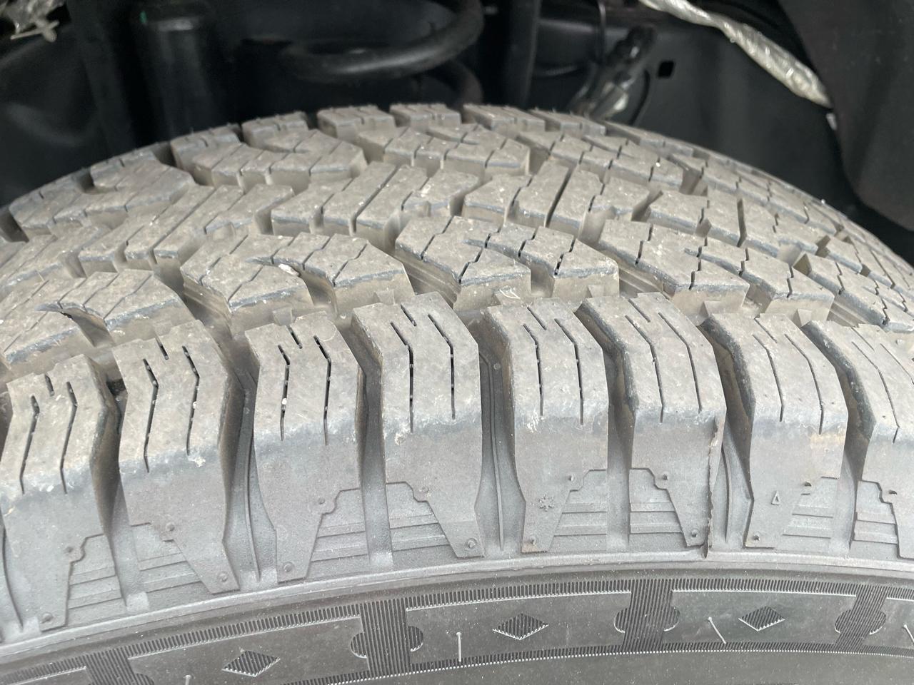 Ford F-350 SD Lariat Crew Cab Short Bed 4WD 2023