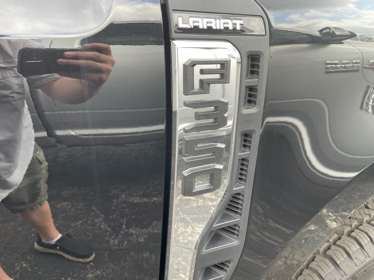 Ford F-350 SD Lariat Crew Cab Short Bed 4WD 2023