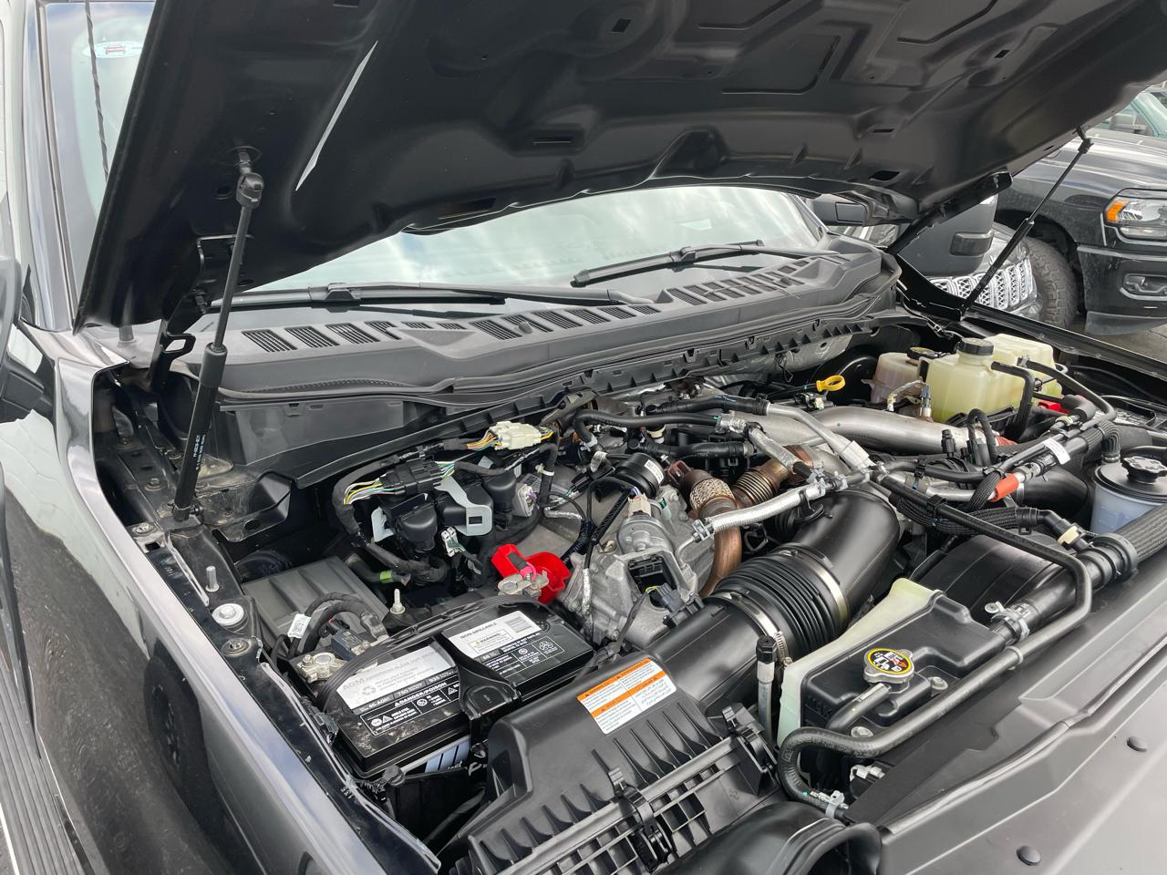 Ford F-350 SD Lariat Crew Cab Short Bed 4WD 2023