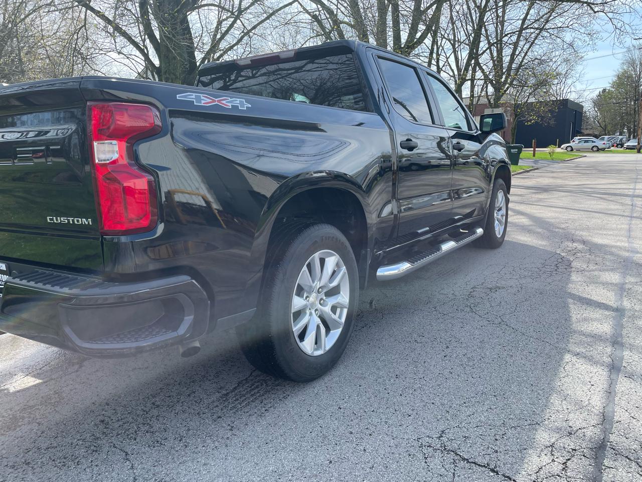 Chevrolet Silverado 1500 4WD Crew Cab 147" Custom 2021