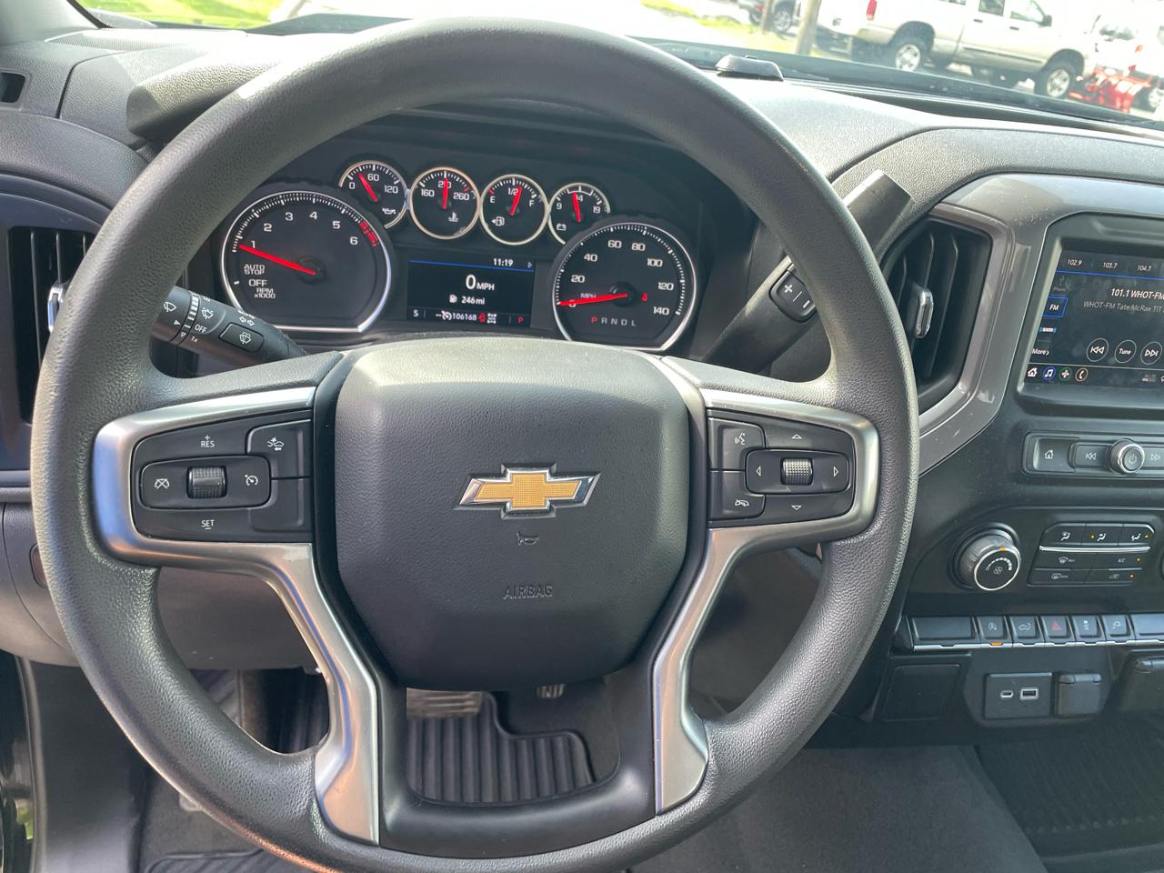 Chevrolet Silverado 1500 4WD Crew Cab 147" Custom 2021