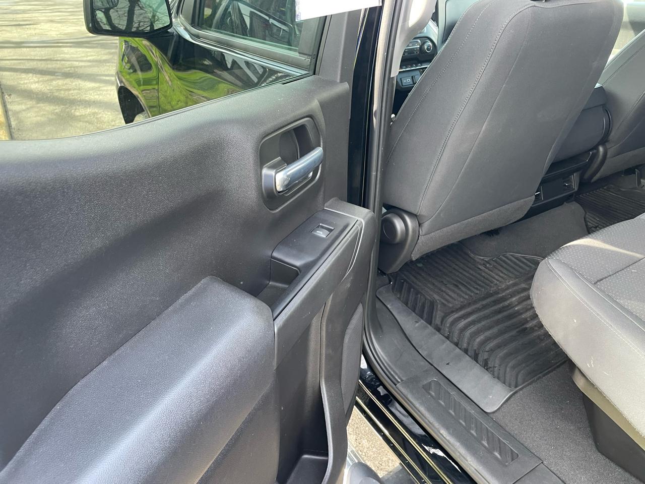 Chevrolet Silverado 1500 4WD Crew Cab 147" Custom 2021