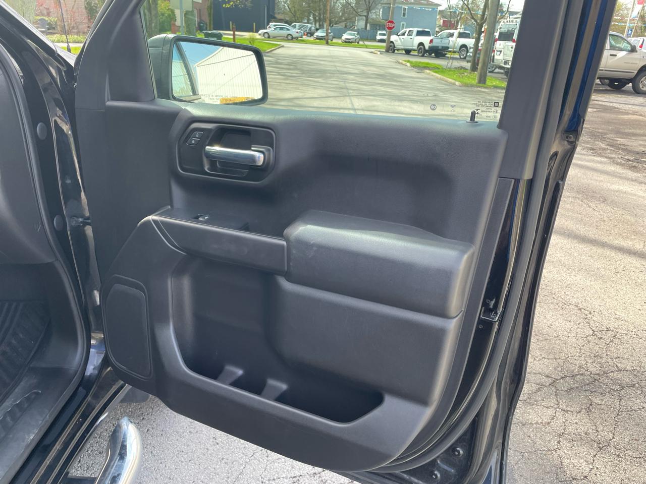 Chevrolet Silverado 1500 4WD Crew Cab 147" Custom 2021