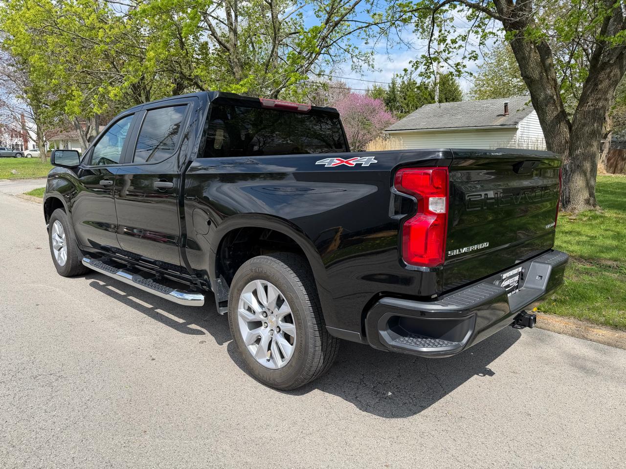 Chevrolet Silverado 1500 4WD Crew Cab 147" Custom 2021