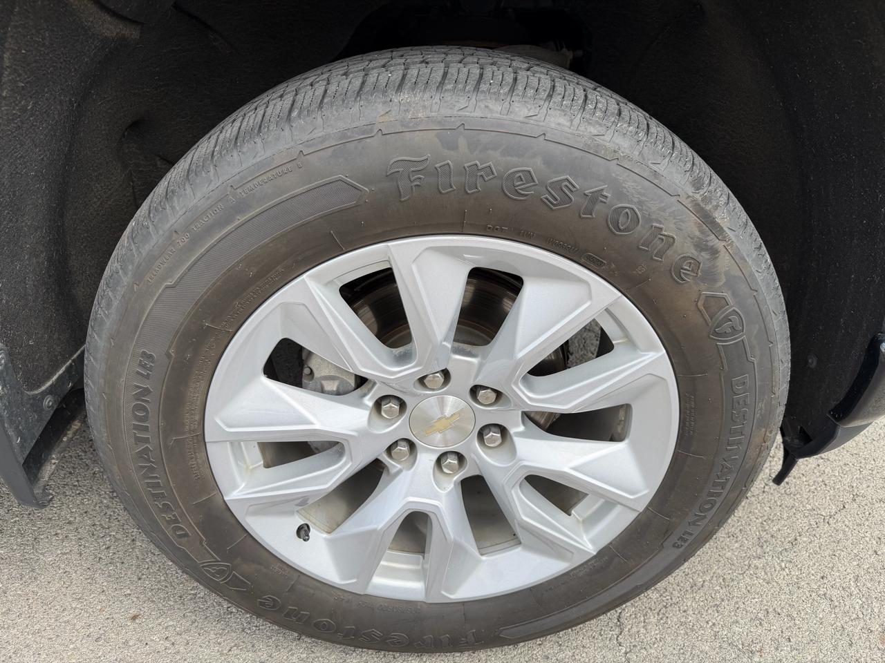 Chevrolet Silverado 1500 4WD Crew Cab 147" Custom 2021