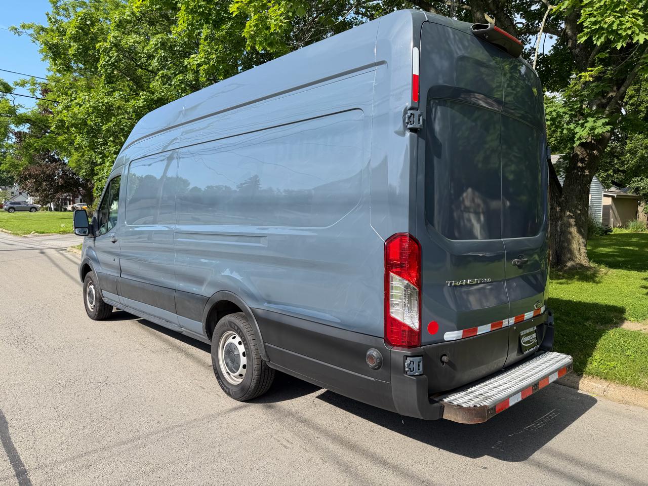 Ford Transit 250 Van High Roof w/Sliding Pass. 148-in. WB 2019