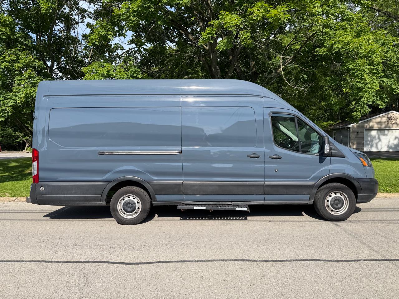 Ford Transit 250 Van High Roof w/Sliding Pass. 148-in. WB 2019