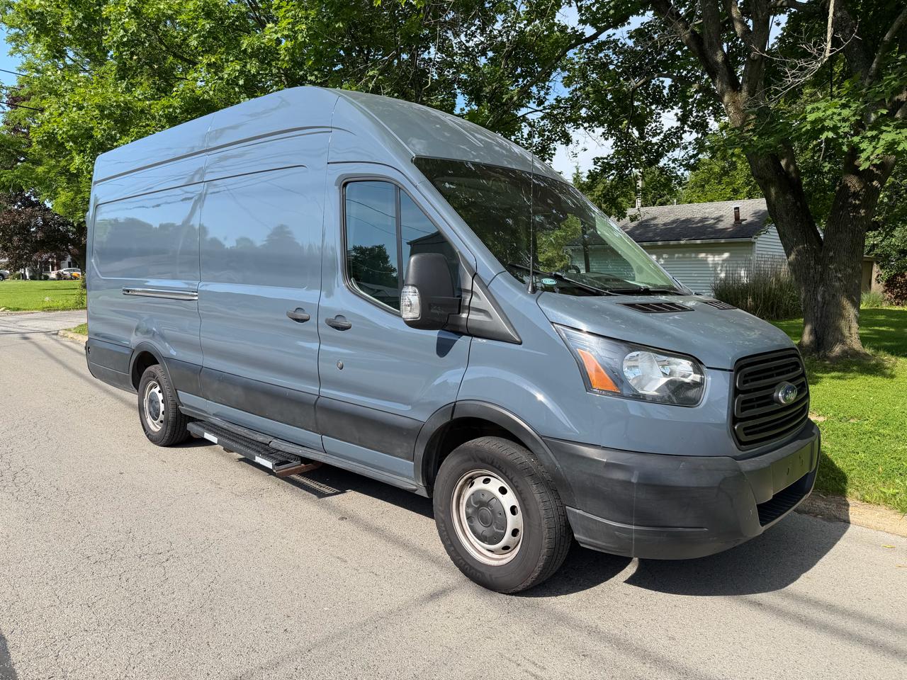 Ford Transit 250 Van High Roof w/Sliding Pass. 148-in. WB 2019