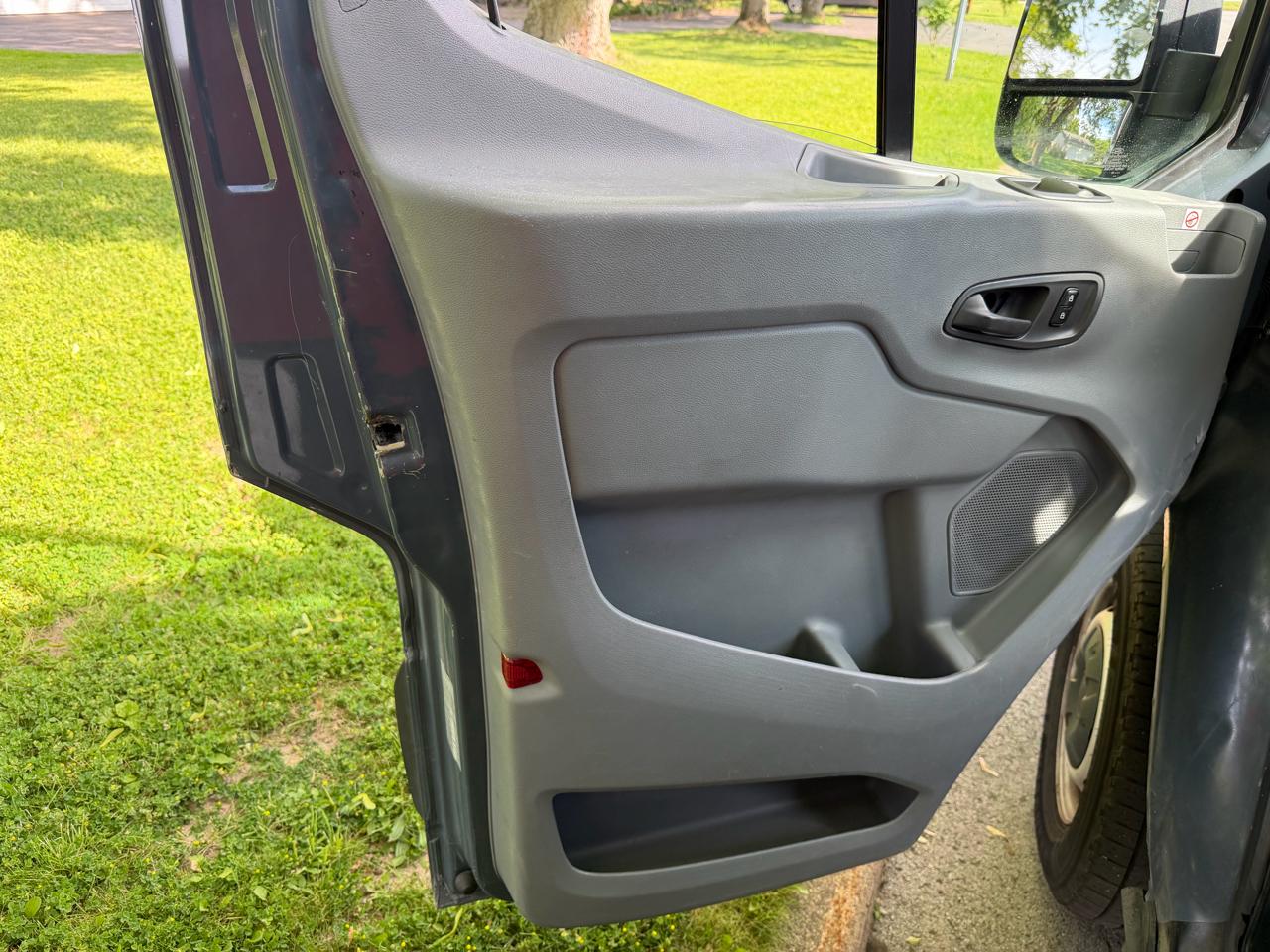 Ford Transit 250 Van High Roof w/Sliding Pass. 148-in. WB 2019