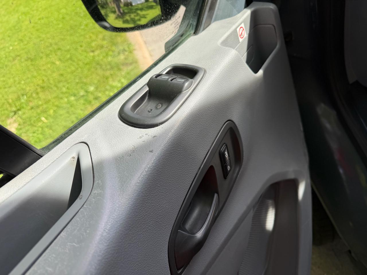 Ford Transit 250 Van High Roof w/Sliding Pass. 148-in. WB 2019