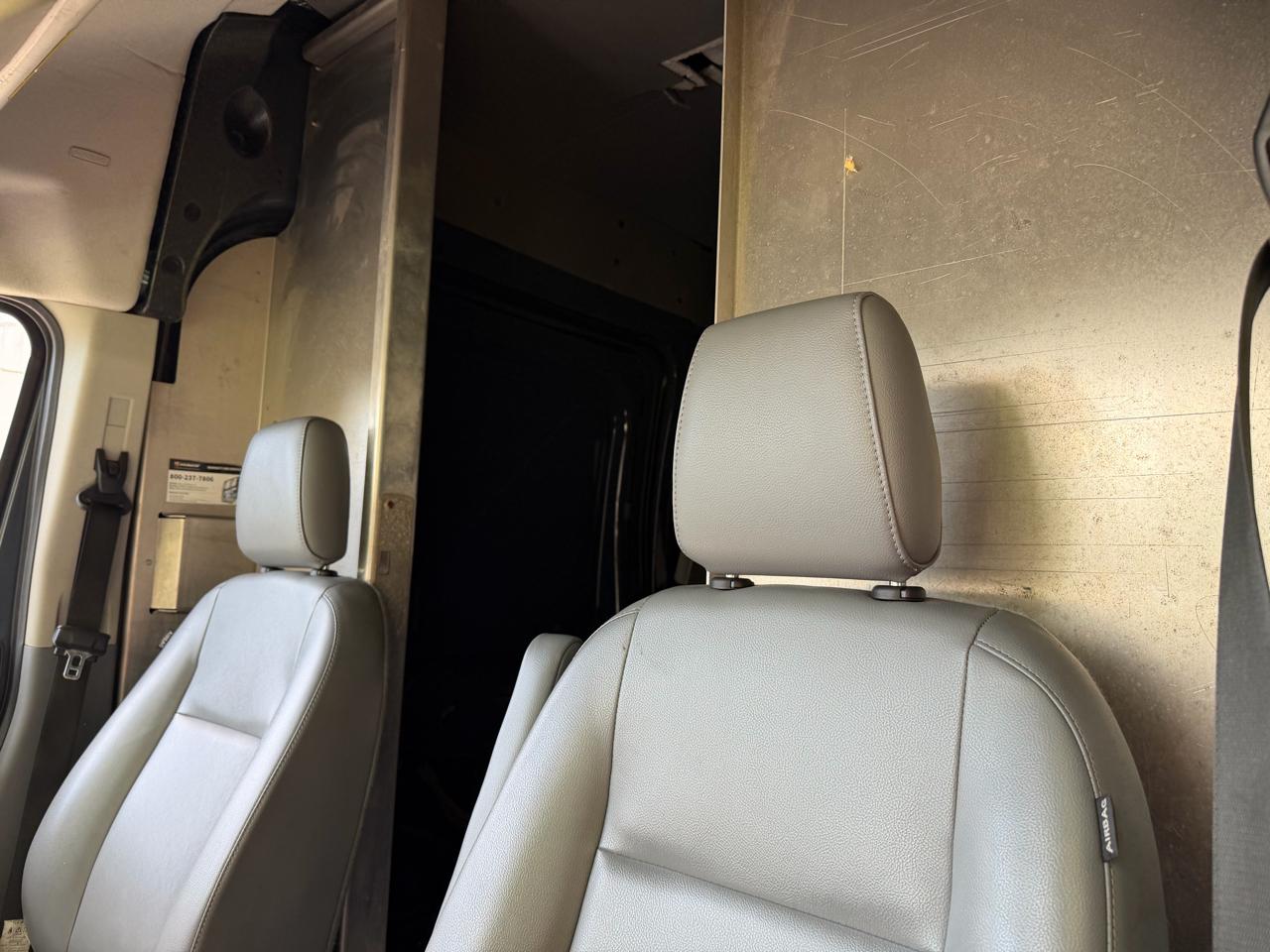 Ford Transit 250 Van High Roof w/Sliding Pass. 148-in. WB 2019
