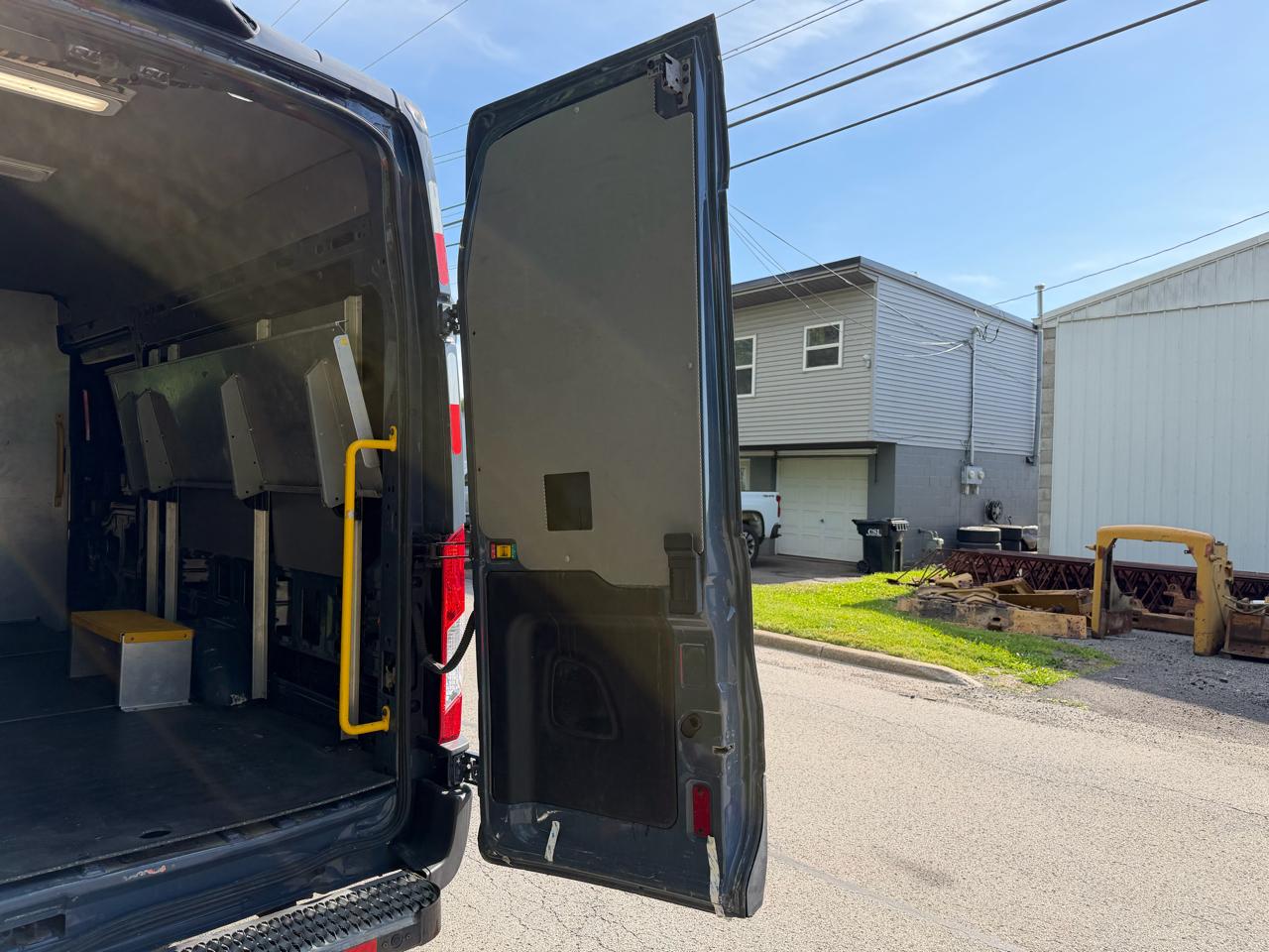 Ford Transit 250 Van High Roof w/Sliding Pass. 148-in. WB 2019