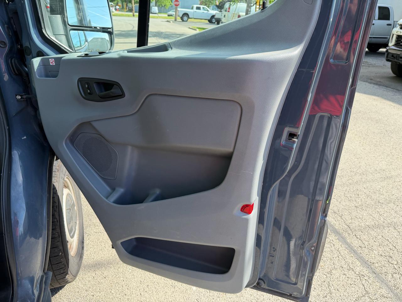 Ford Transit 250 Van High Roof w/Sliding Pass. 148-in. WB 2019