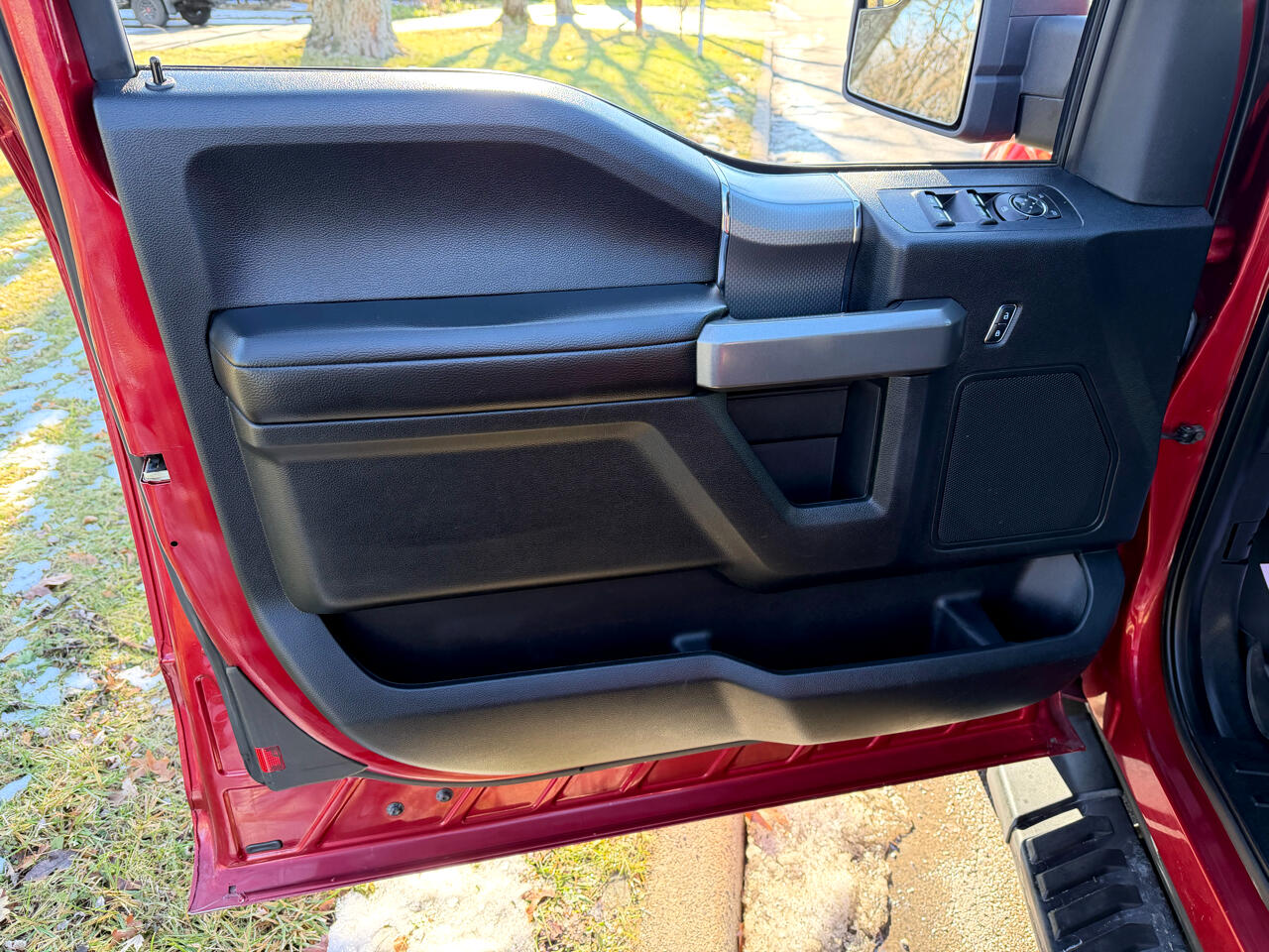 Ford F-150 4WD SuperCab 145" XLT 2017