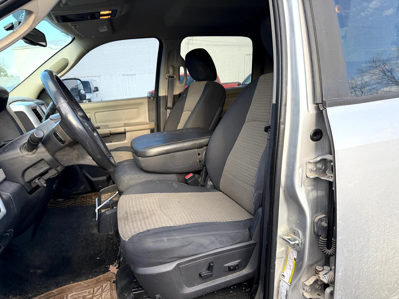 Dodge 3500 SLT Crew Cab LWB 4WD DRW 2012