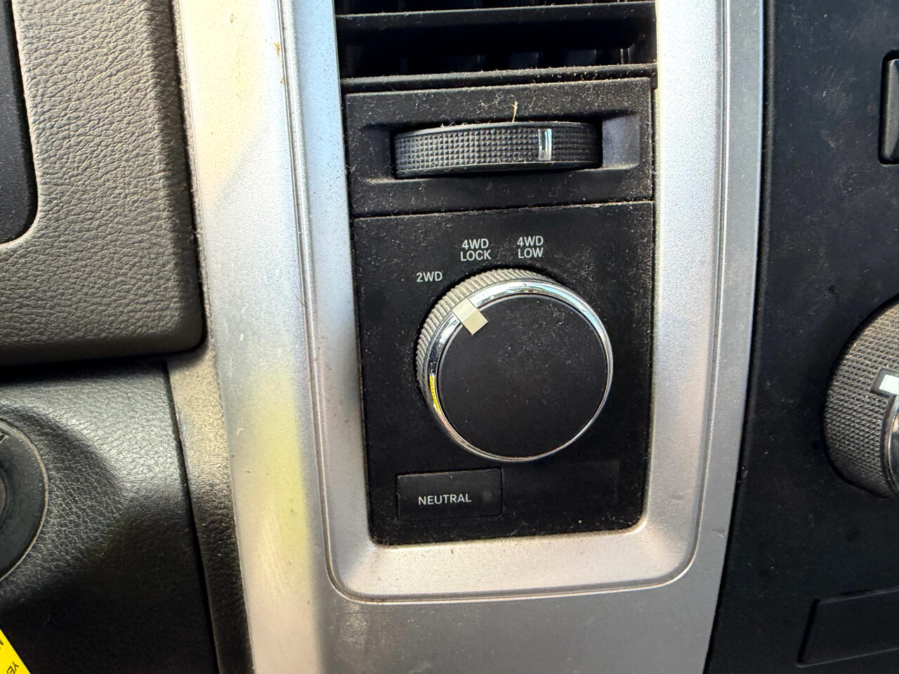 Dodge 3500 SLT Crew Cab LWB 4WD DRW 2012