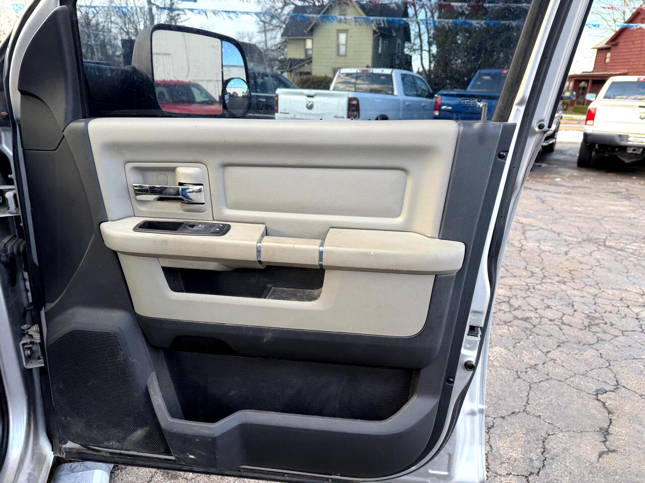 Dodge 3500 SLT Crew Cab LWB 4WD DRW 2012