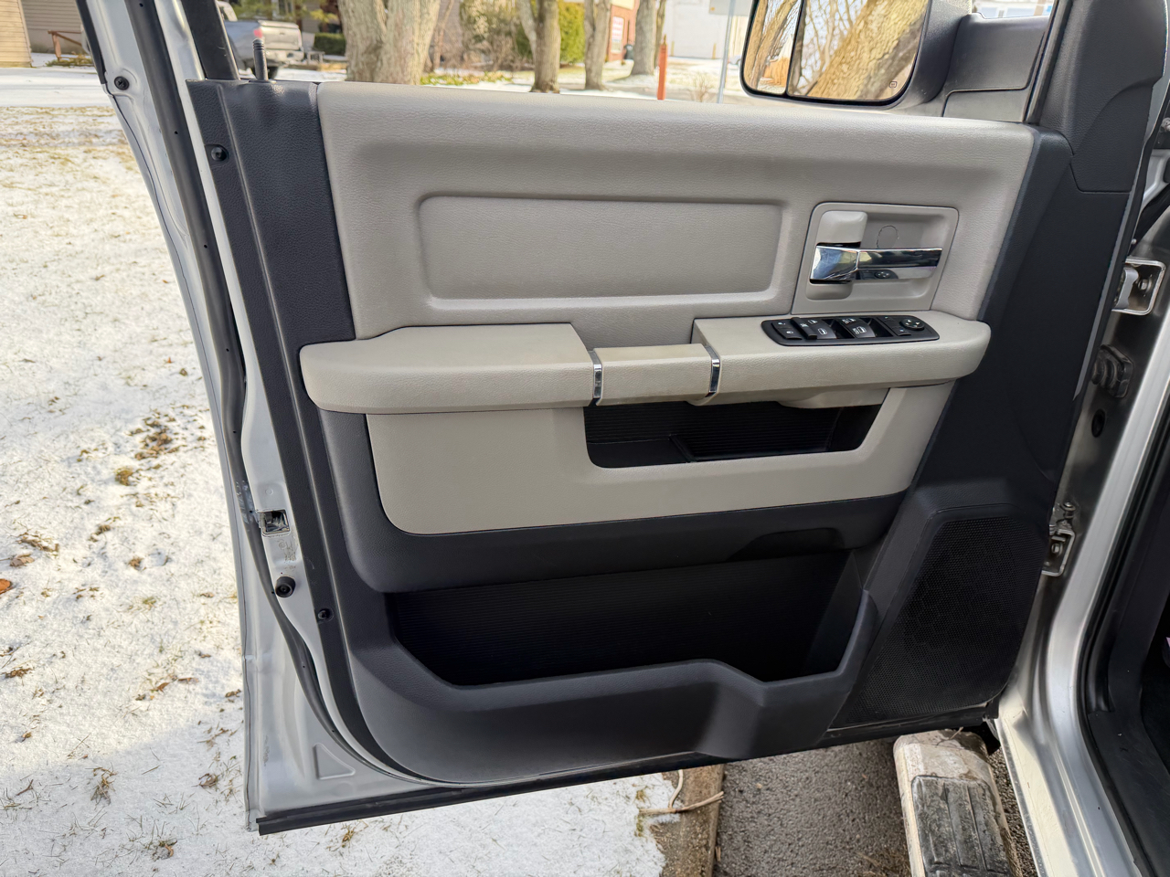 Dodge 3500 SLT Crew Cab LWB 4WD DRW 2012