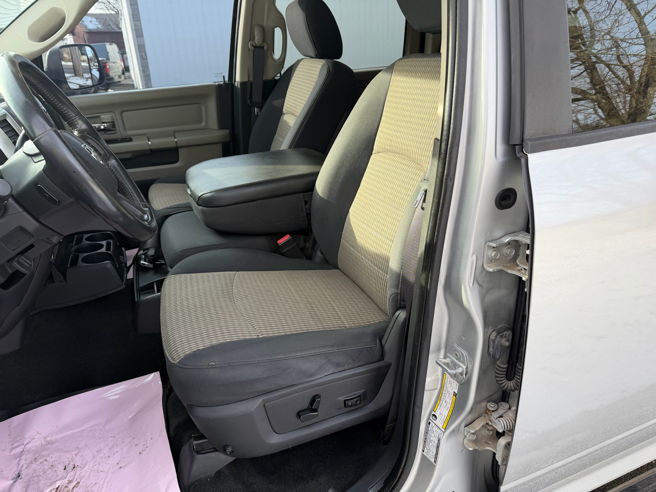 Dodge 3500 SLT Crew Cab LWB 4WD DRW 2012