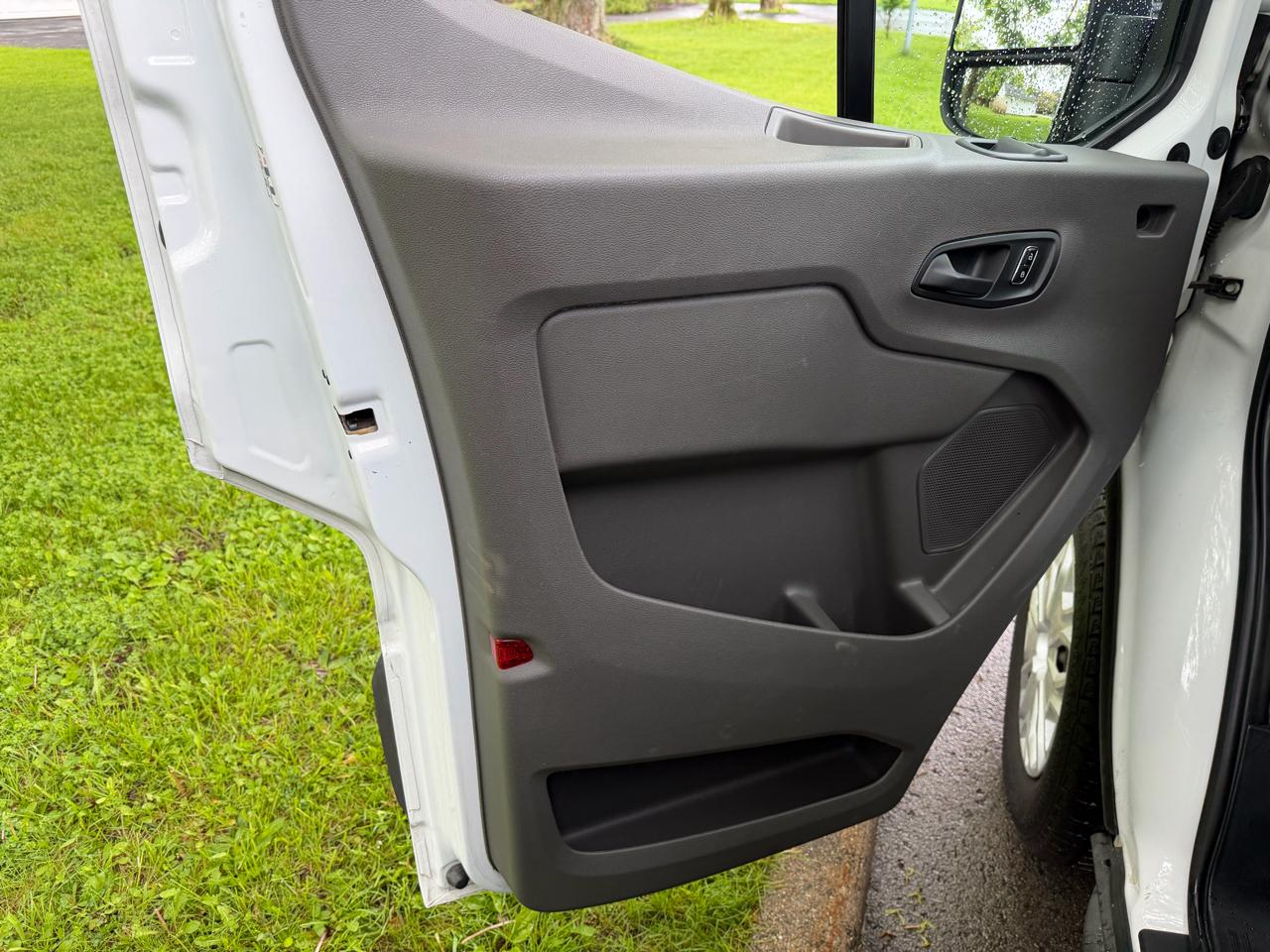 Ford Transit  2023