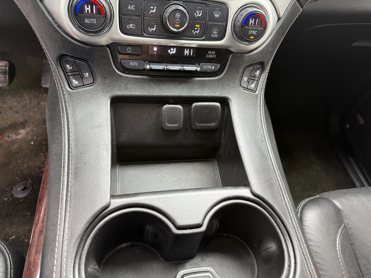 GMC Yukon SLT-1 4WD 2017